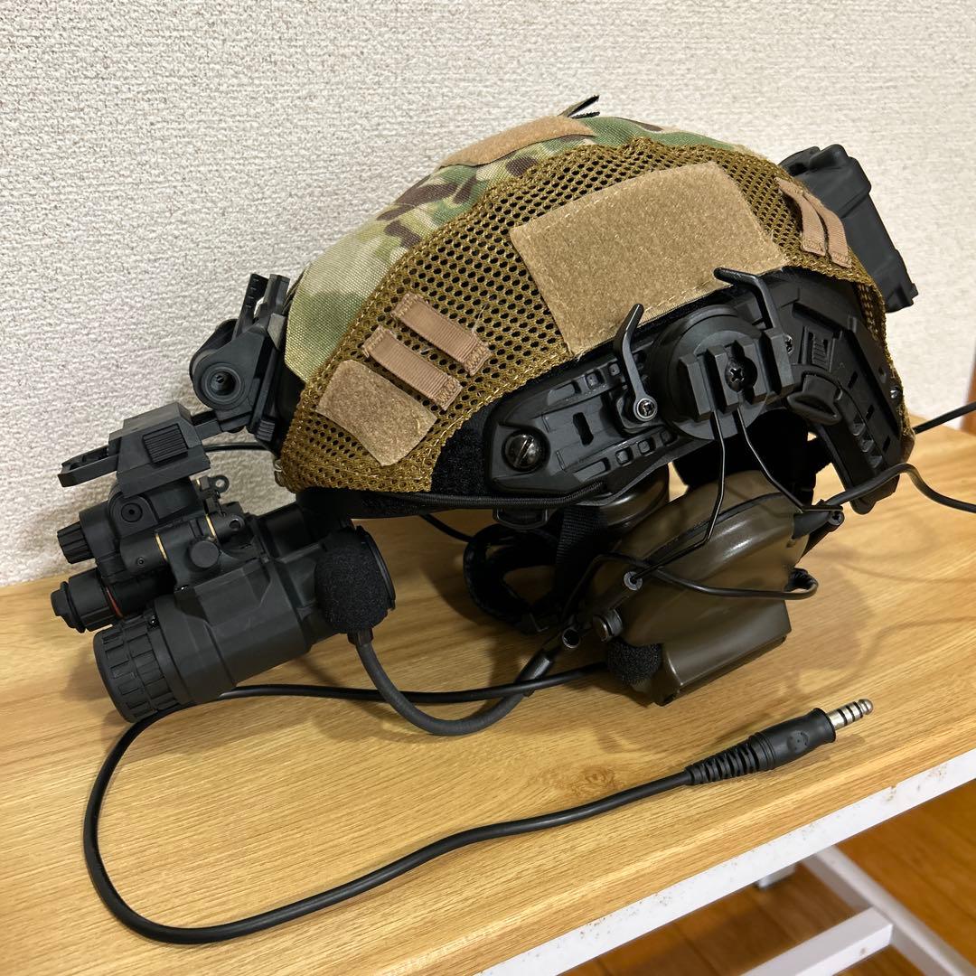 迷彩ヘルメット ナイトビジョン ヘッド付き レプリカ ミニタリー サバゲー