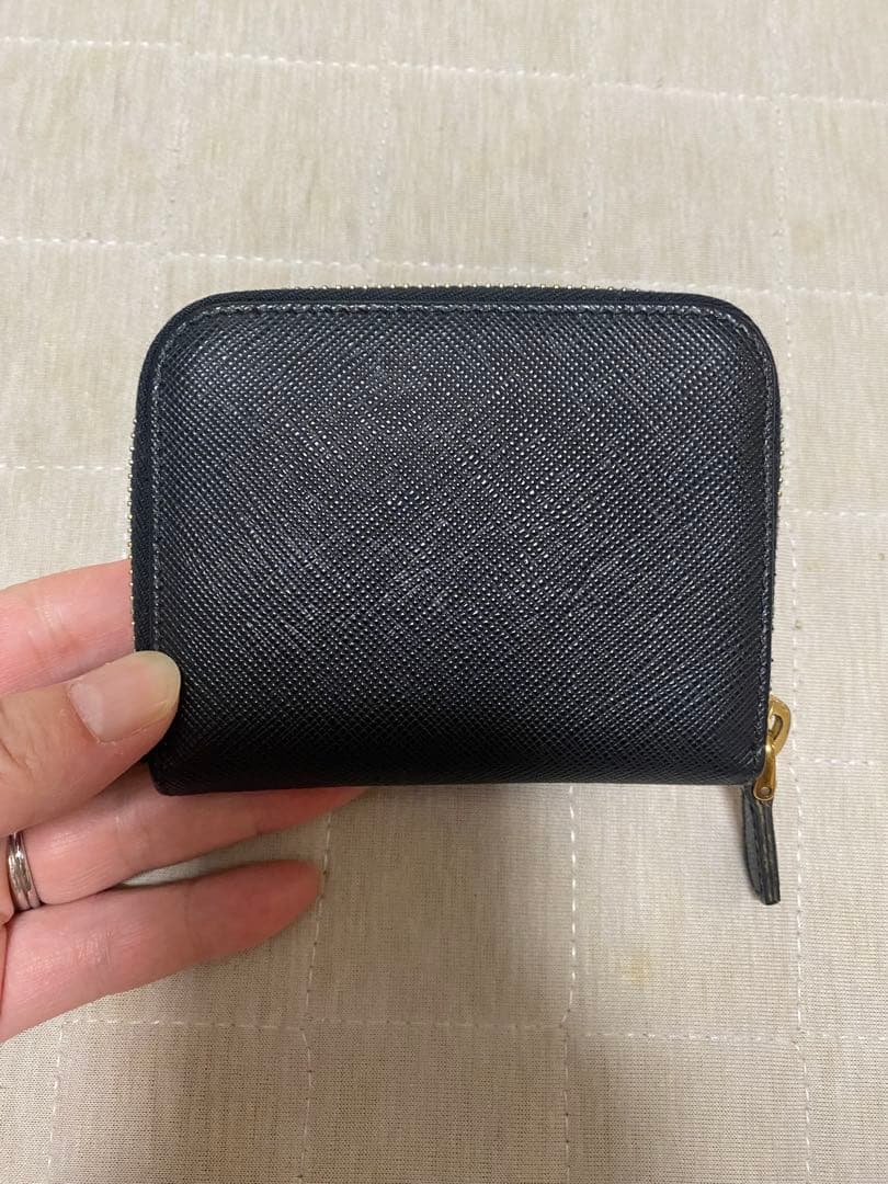 PRADA サフィアーノ ケース