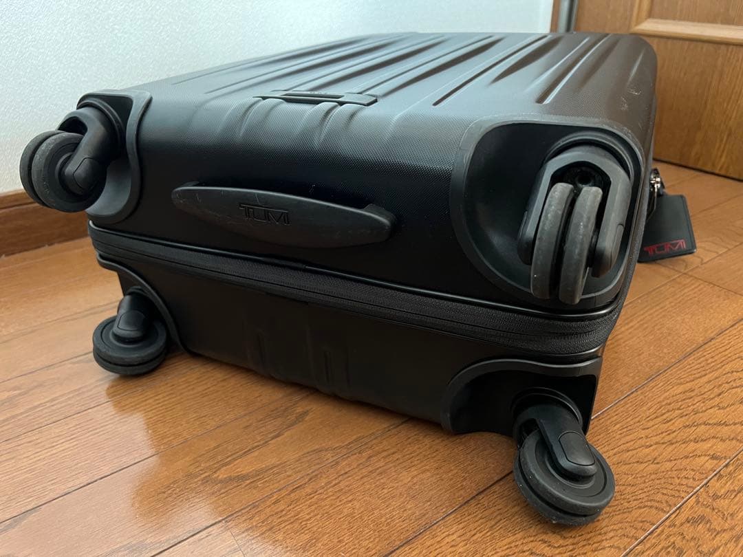 TUMI V3 キャリーケース