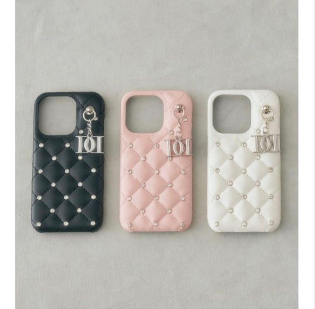 Darich キルティングビジューDDチャーム iPhone16Pro ケース