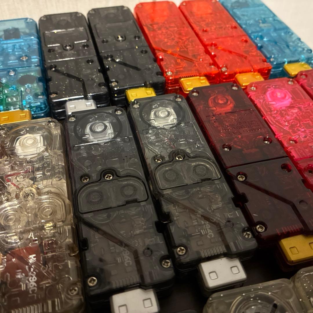 【値引き中】スタッグフォン付　仮面ライダーW ガイアメモリ まとめ売り 59個