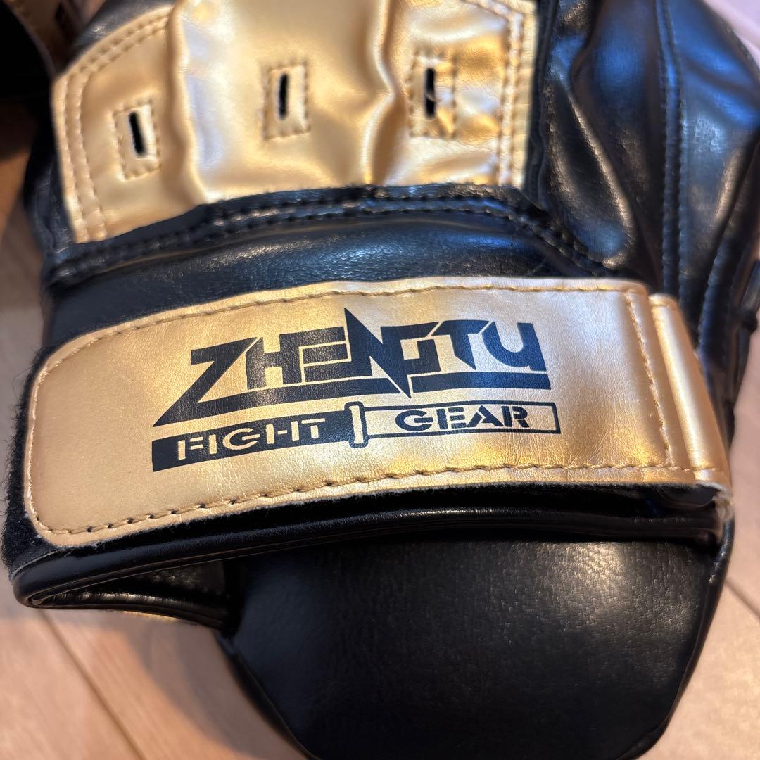 PRIZE RING ボクシンググローブ 14oz とパンチングミット