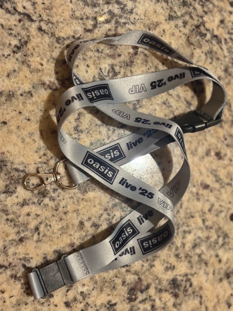 OASIS VIP限定特典 UKツアー cardiff オアシスLIVE25