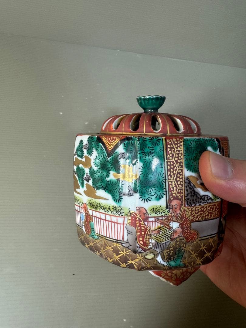 2477 九谷焼　庄三　香炉