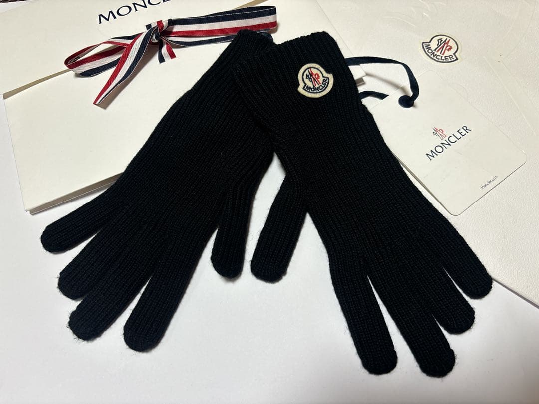 ゆ*様 【正規品/新品未使用】MONCLER ロゴワッペン 手袋/グローブ サイ