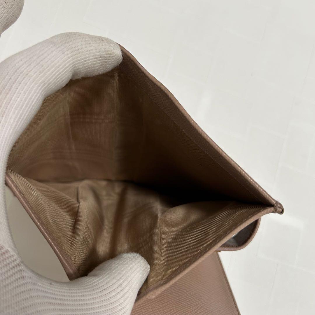 PRADA プラダ　ピンクベージュ 折り財布　サフィアーノ