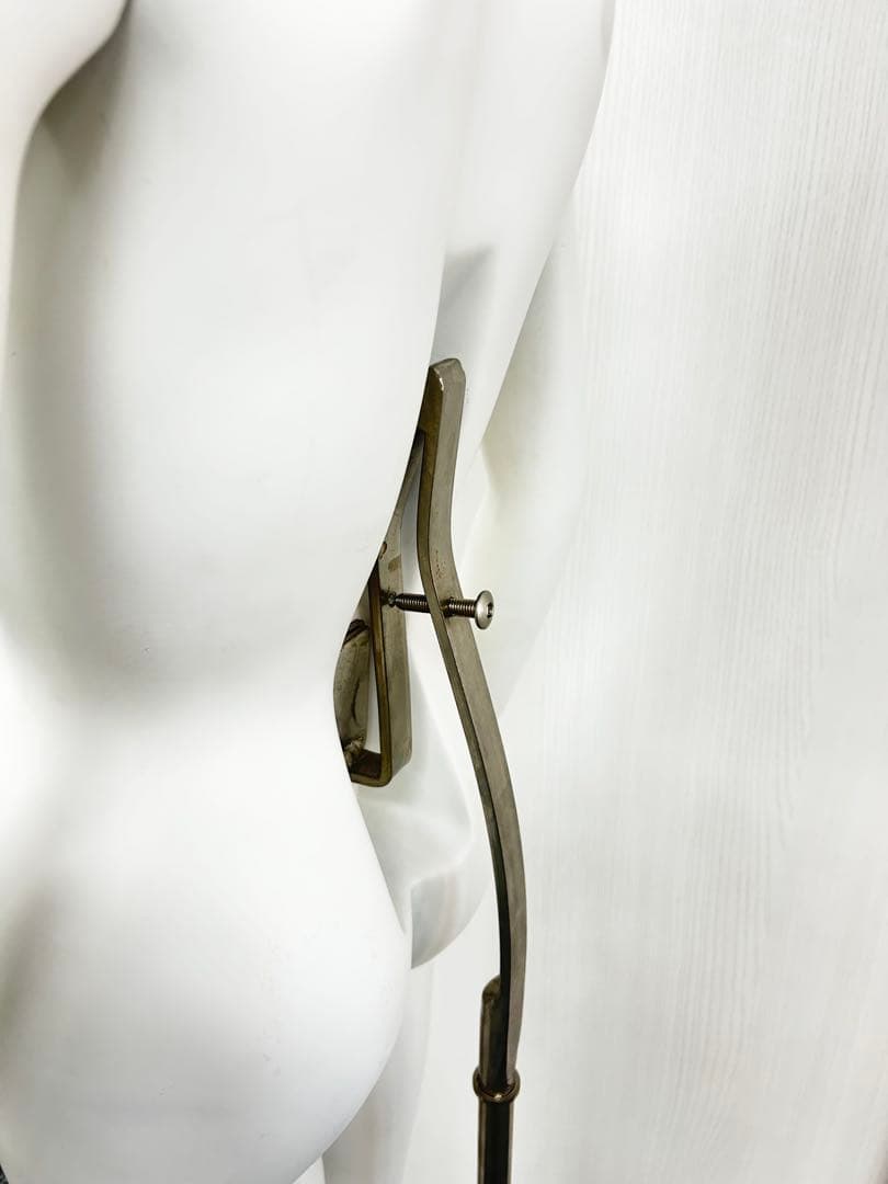 【超美品】 婦人全身マネキン ホワイト 腰受けベースあり