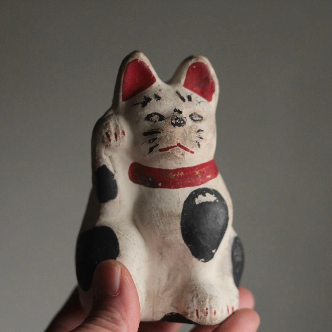 古い 土人形 招き猫 1950年制作 古道具 アンティーク オブジェ