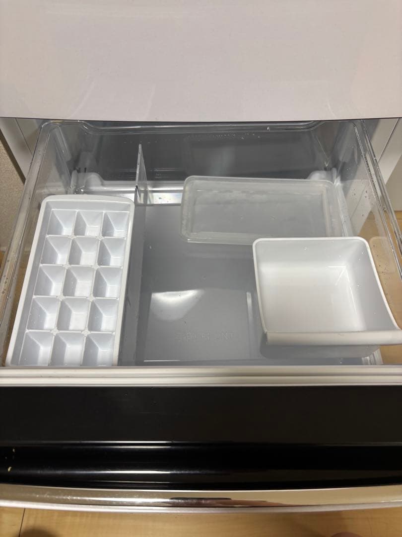 ハイセンス冷蔵庫　一人暮らし　ノンフロン冷凍冷蔵庫　130L