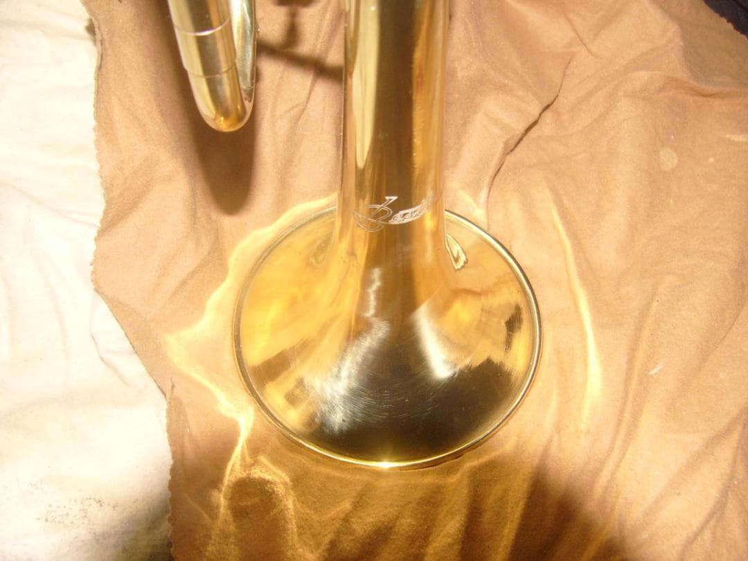 ベスラー Bestler B♭管（新古品級・クリーニング＆オールメンテ試奏済