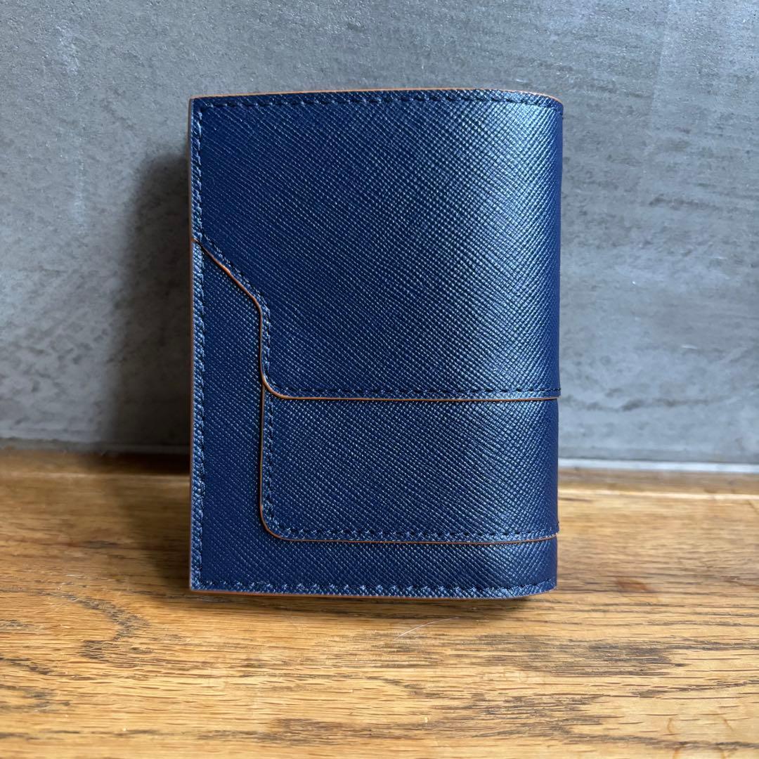 O　MARNI マルニ サフィアーノレザー 二つ折り財布 ネイビー