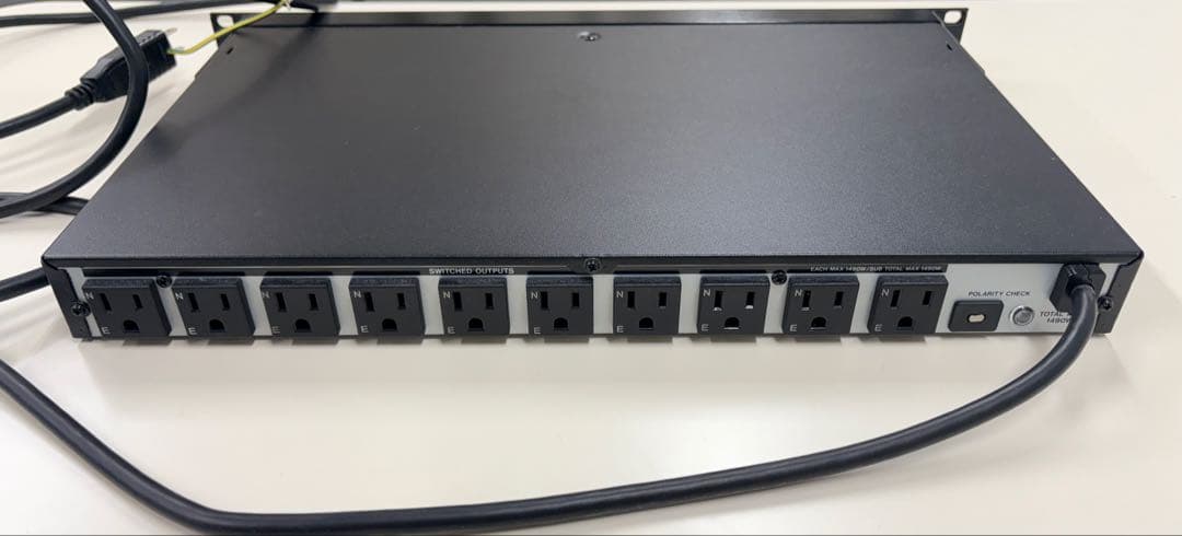 TASCAM AV-P250 ラックマウント電源タップ