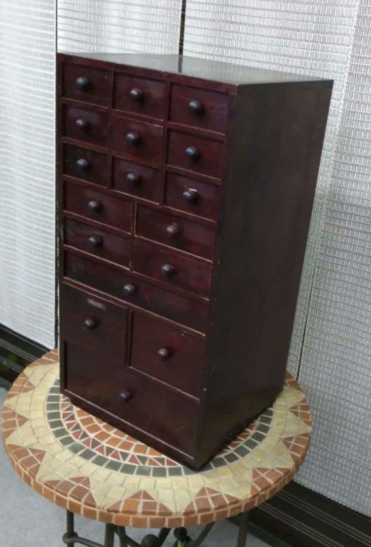 ☆期間限定特価！ヴィンテージ【薬箪笥/古家具】