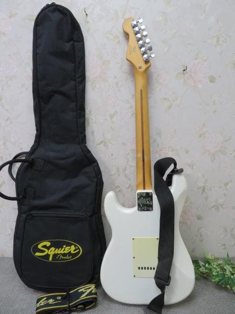 t*n様 16RR1824Squier by Fender BULLETSTRA