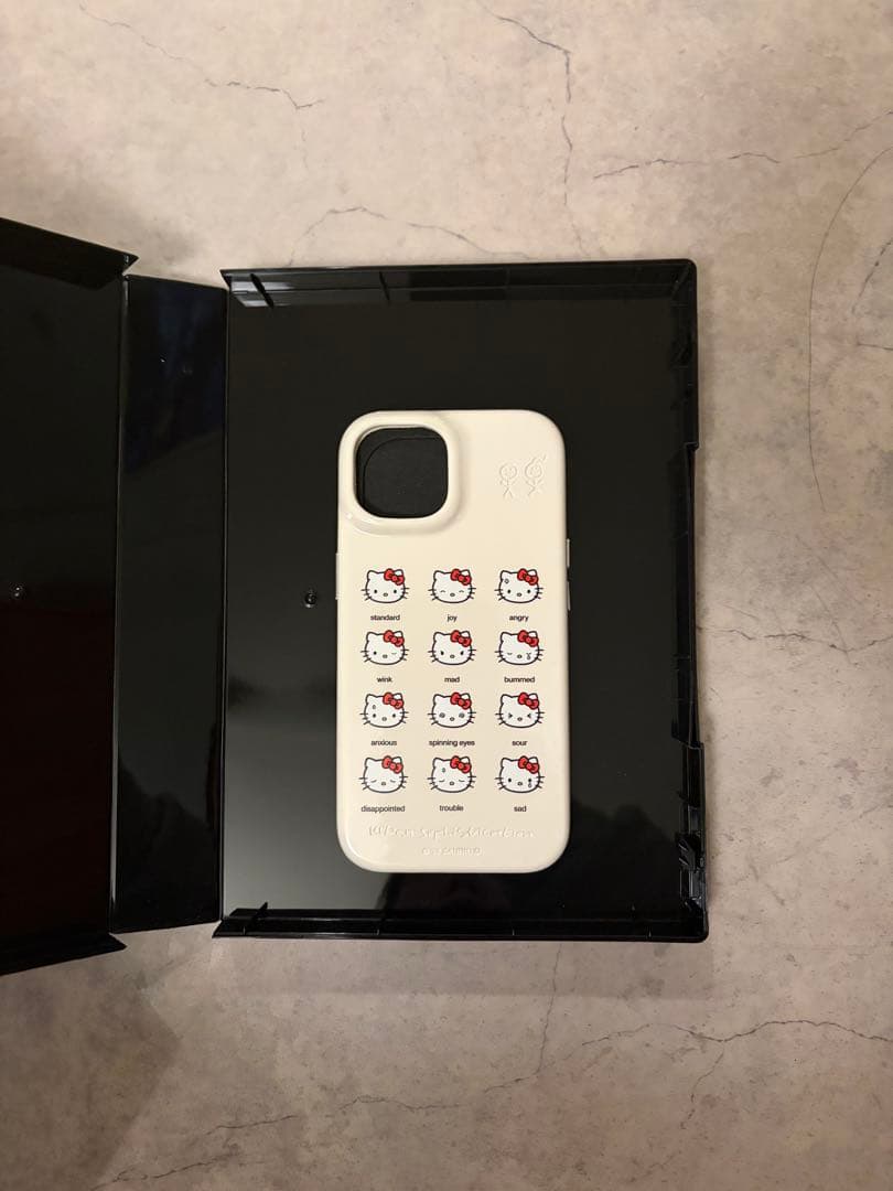 Urban × Hello Kitty iPhone13.14.15