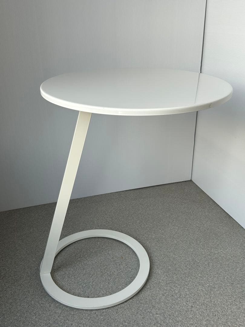 リーンロゼ GOOD MORNING サイドテーブルligne roset 白