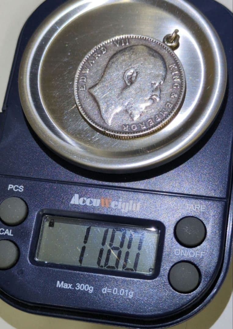 英領インド✨エドワード7世/ 1904年 /1ルピー銀貨/環付き