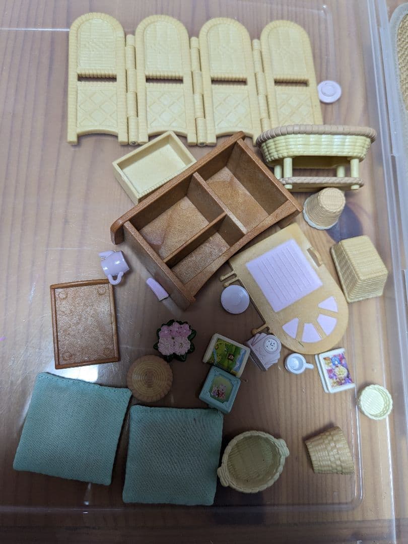 シルバニア　リビングルーム　小物　椅子　テーブル　アーバンハウス　パーツ