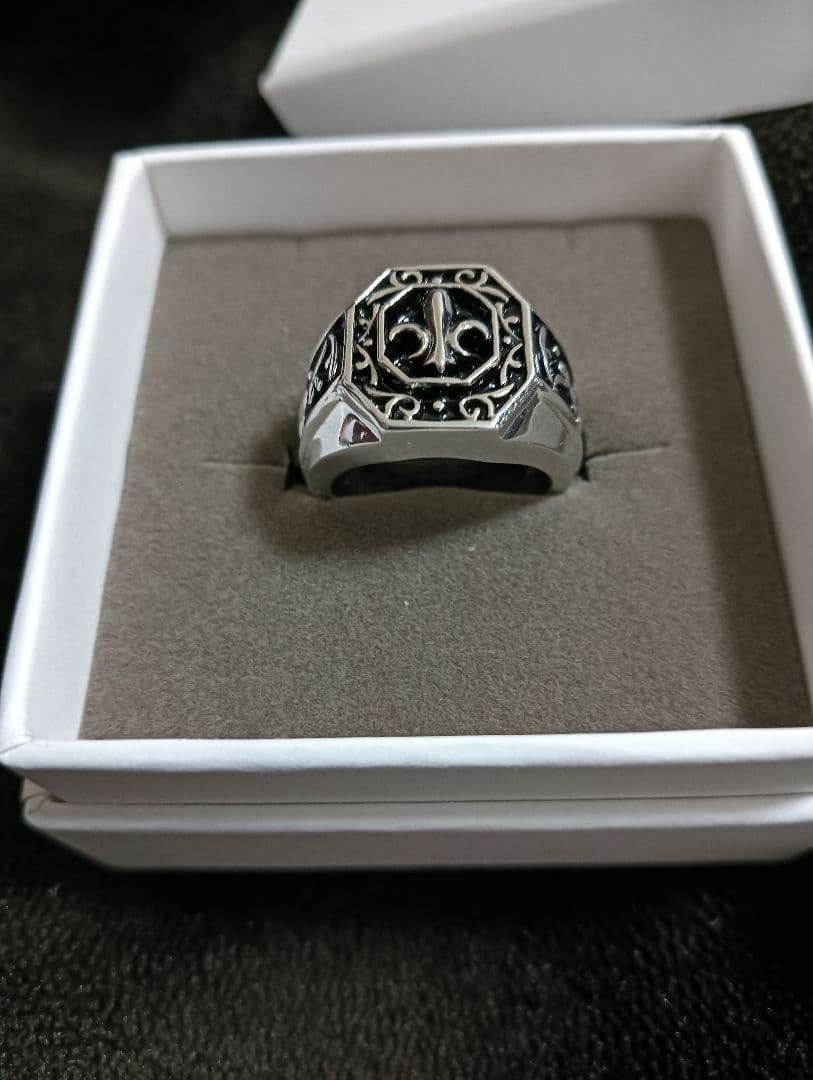 festaria 百合の紋章　sv925　シグネットリング　16号　 約20ｇ