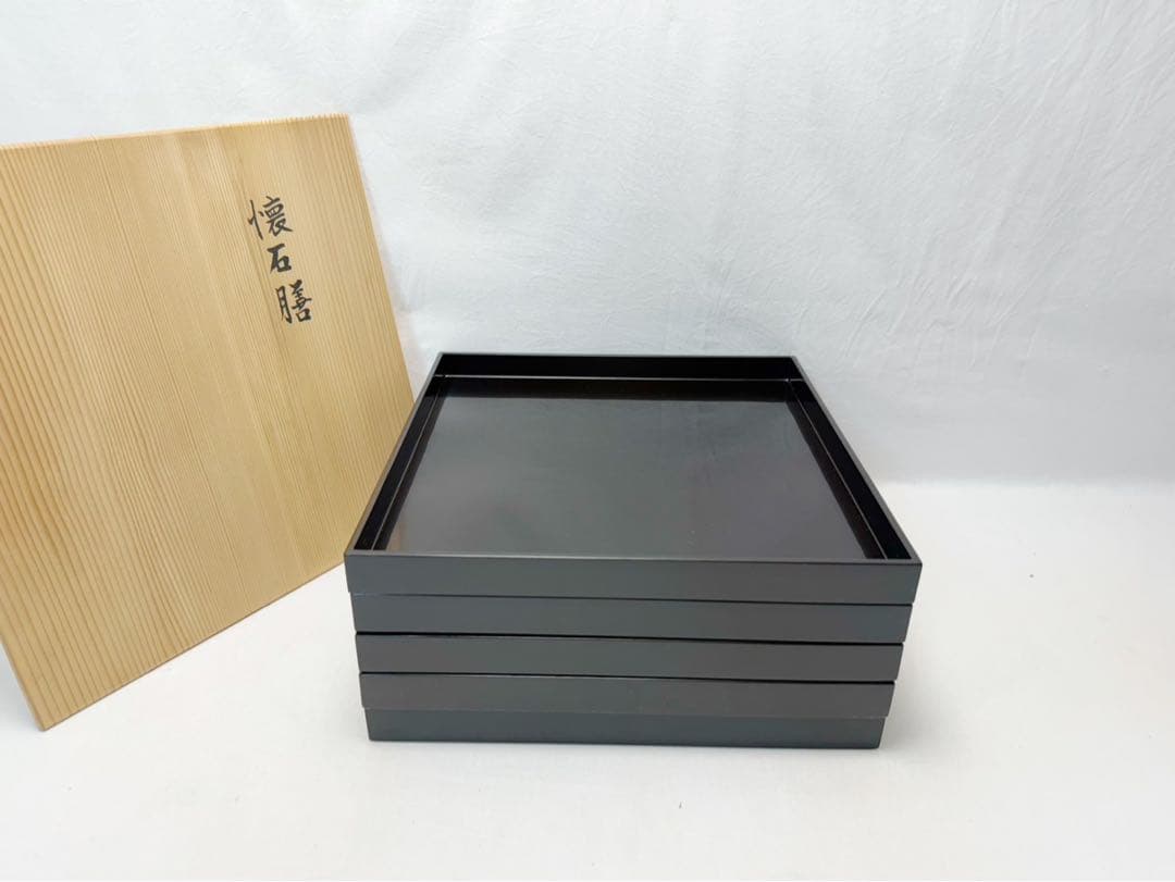 未使用 懐石道具 塗師 桂寬作 木製黒真塗 懐石膳 5客揃 会席膳 四方膳 共箱