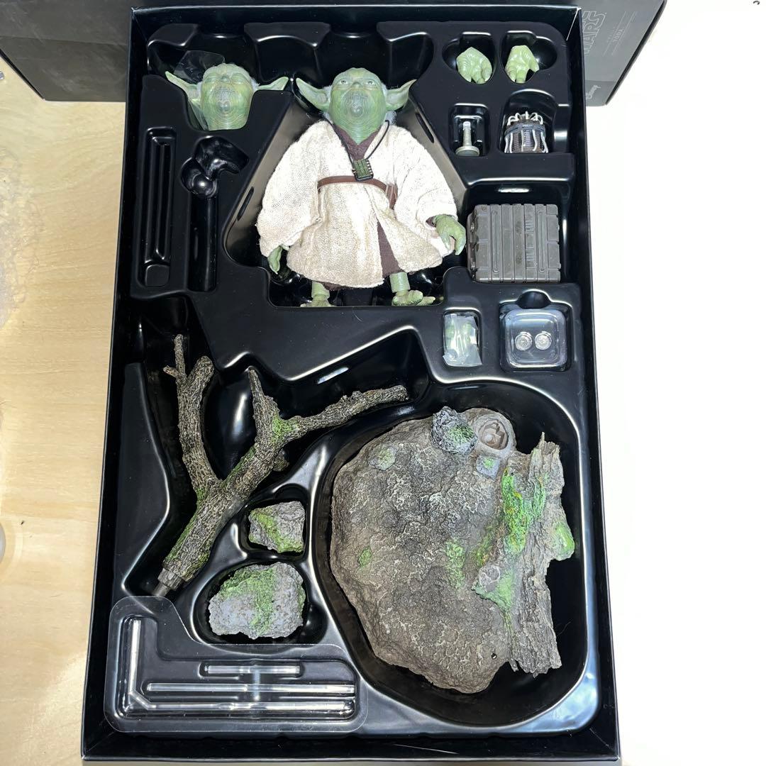 Hottoys Star Wars Yoda フィギュア