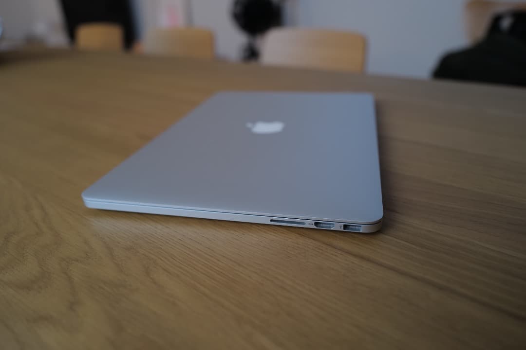 Apple MacBook 15インチ シルバー Mid 2015