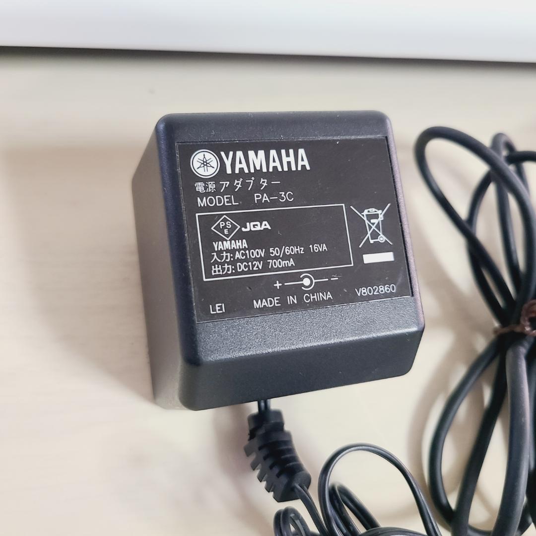 ヤマハ piaggero NP-12WH 61鍵 (譜面台 ペダル ケース付)