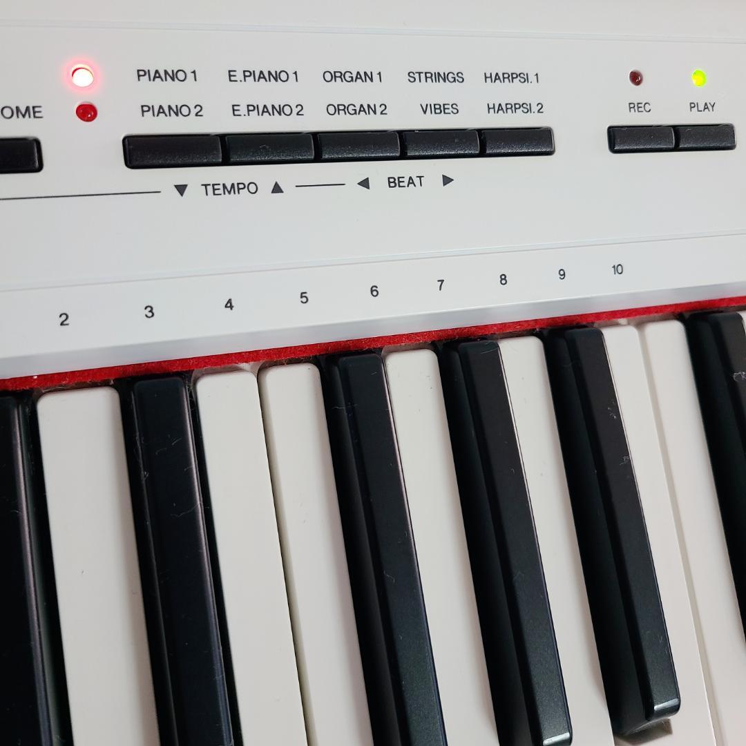 ヤマハ piaggero NP-12WH 61鍵 (譜面台 ペダル ケース付)