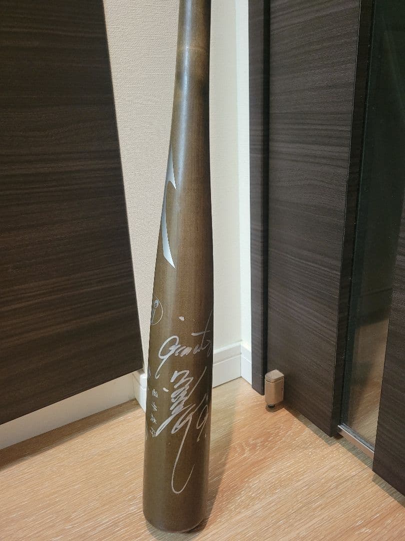 亀井善行コーチサイン入り実使用バット