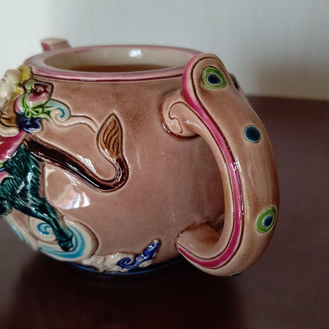 台湾の焼物　交趾焼　の急須　茶器　丑　牛