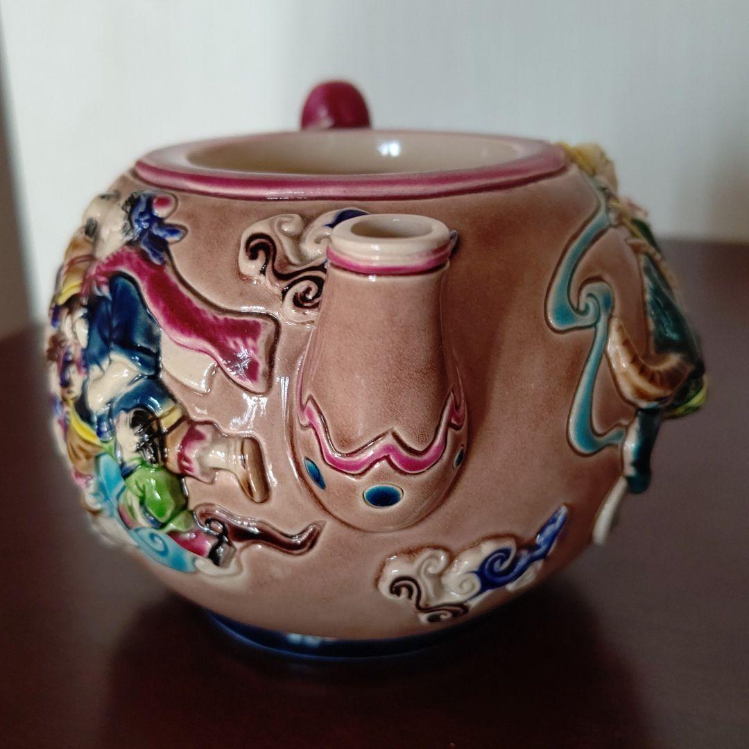 台湾の焼物　交趾焼　の急須　茶器　丑　牛