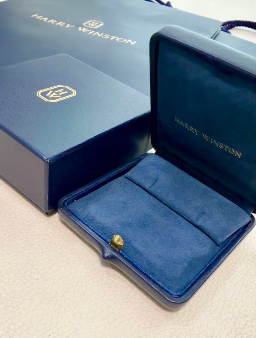 【HARRY WINSTON】ショッ袋、ピアスケース、外箱、リボン　計５点