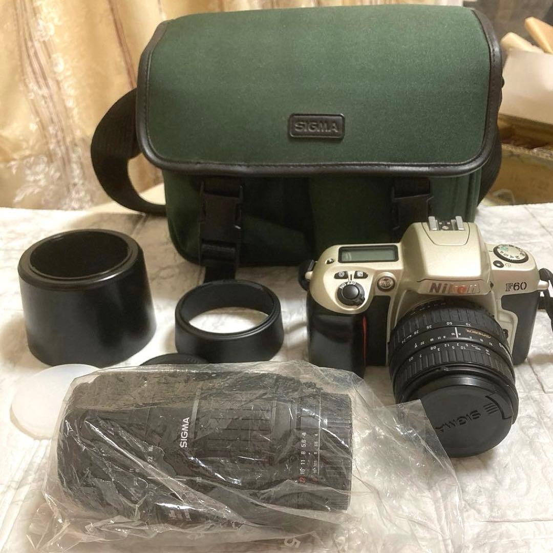 Nikon F60D 、SIGMA 24-70mm 、70-300mm バッグ