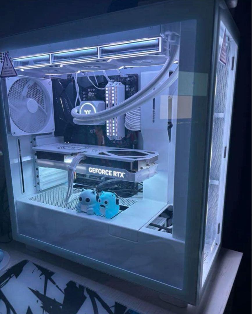 最終値下げ　玄人志向 GK-RTX4070 12GB/WHITE/TP