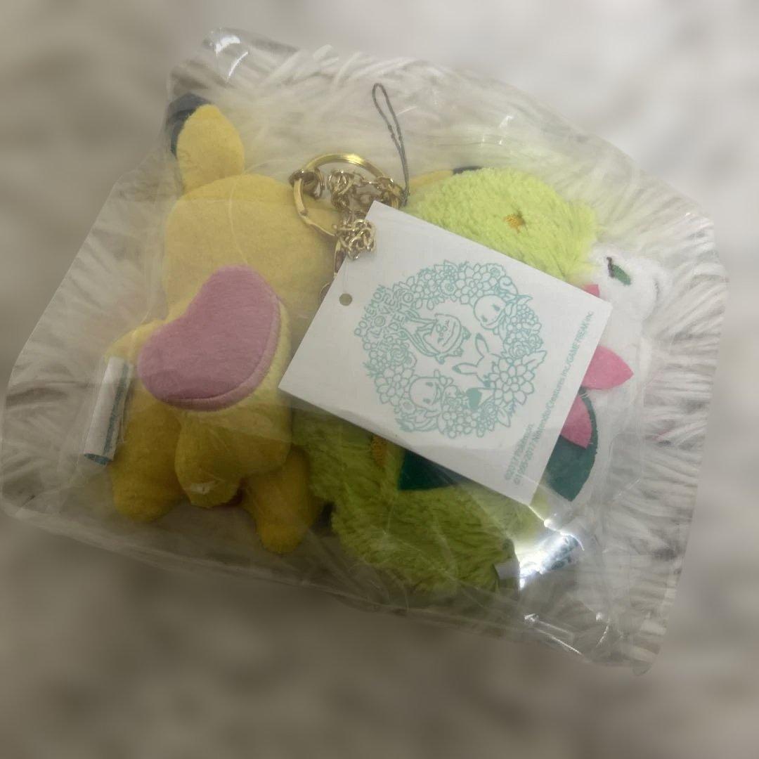 ポケモン　イッツデモ　シェイミ　ピカチュウ　マスコット　ぬいぐるみ