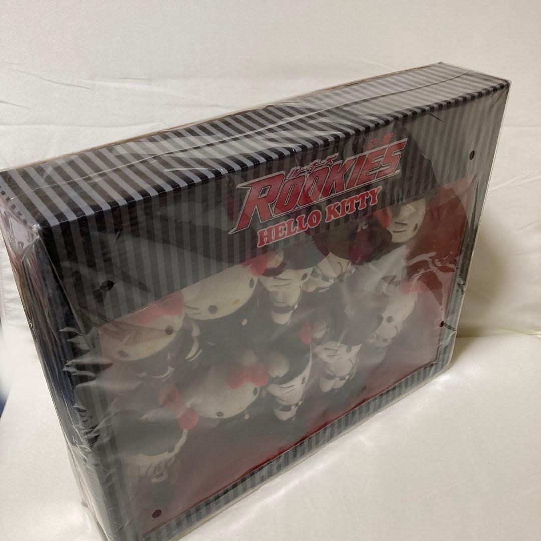 サンリオ　ハローキティ　ルーキーズ　卒業 ぬいぐるみ　マスコット 10体入り