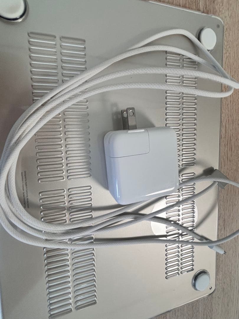 MacBook Air 13インチ　2022年 256GB