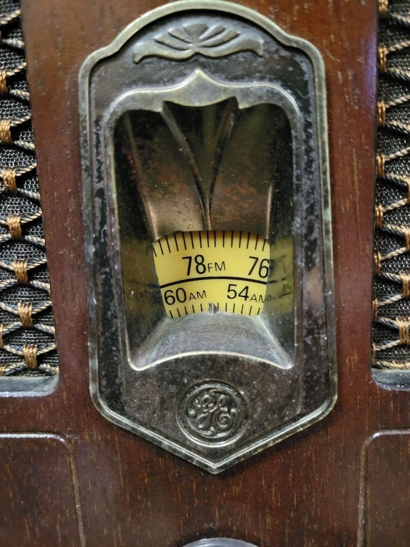 レトロ　Thomson（トムソン）ラジオ