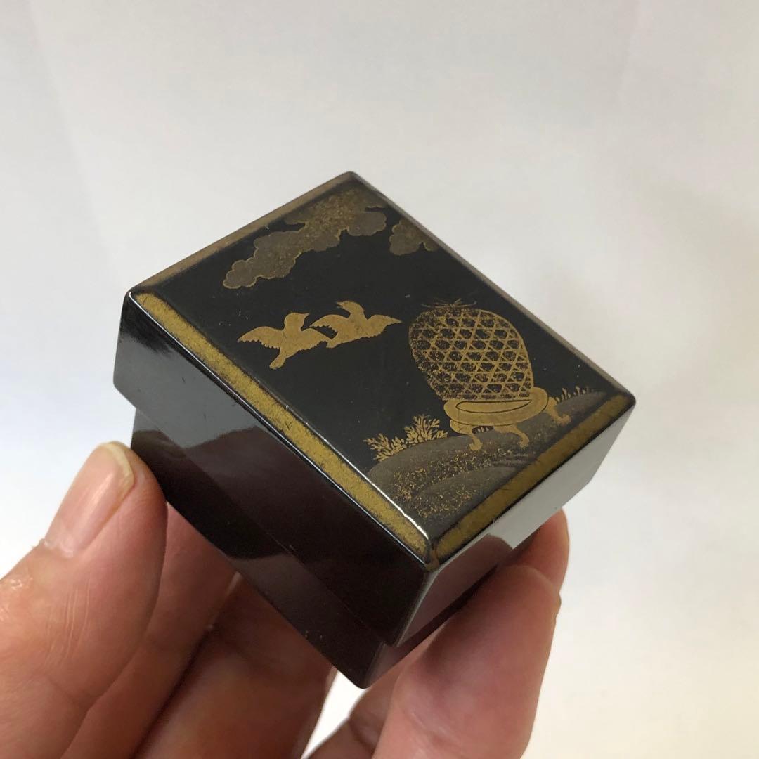 骨董品　箏爪箱　漆器小箱　金蒔絵鳥籠図柄　アンティーク　木製　小物入