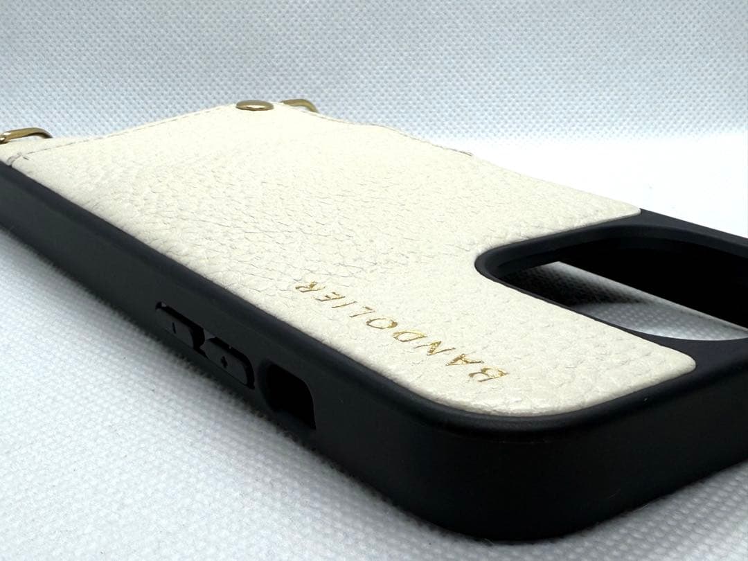 BANDOLIER バンドリヤー iPhone13pro ケース ホワイト
