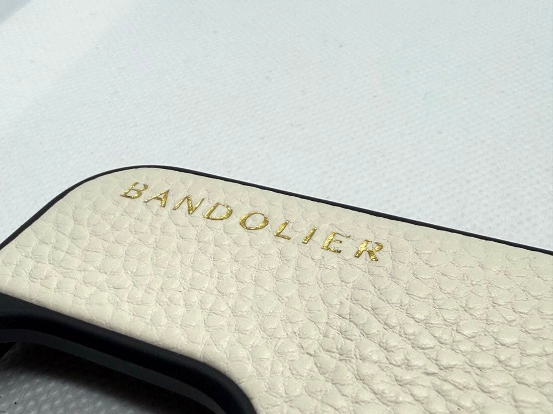 BANDOLIER バンドリヤー iPhone13pro ケース ホワイト