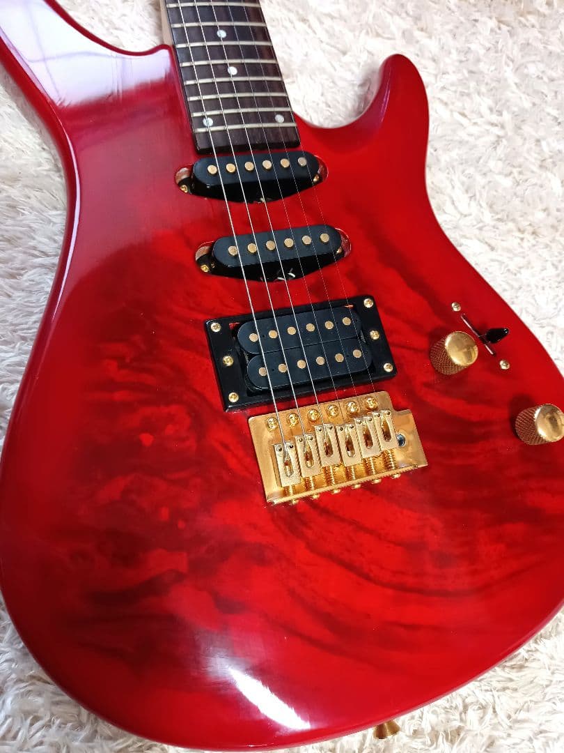 初心者 ビギナー エレキギター ストラトキャスター 杢目 木目 ゴールドパーツ