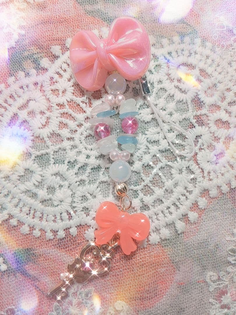 結をもたらす恋愛成就と相手の心を自分だけに開かせ依存させる小悪魔ストラップ