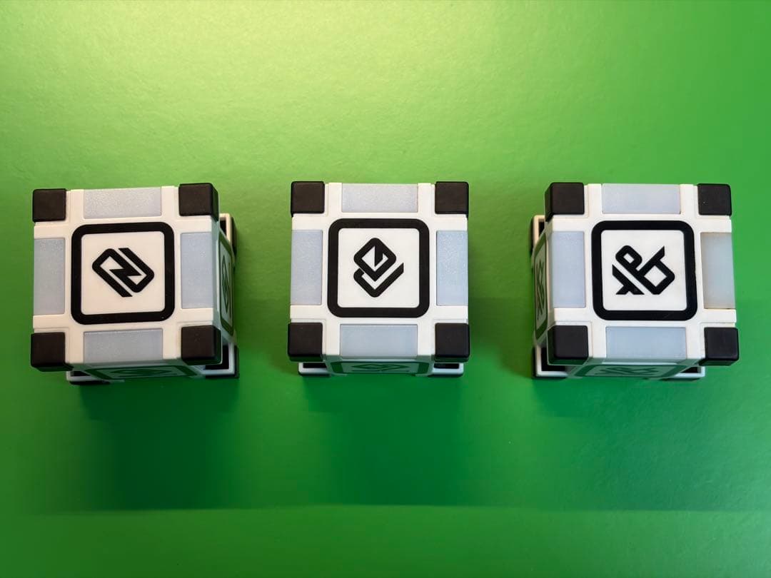 Anki Cozmo ロボット型おもちゃ