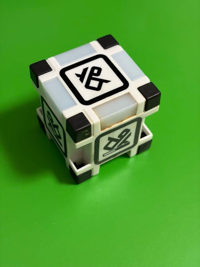 Anki Cozmo ロボット型おもちゃ