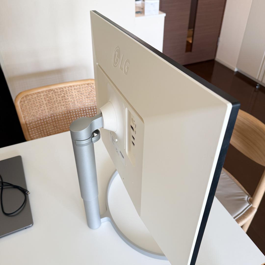 LG ディスプレイ モニター本体 USB-C対応 27UK850-W