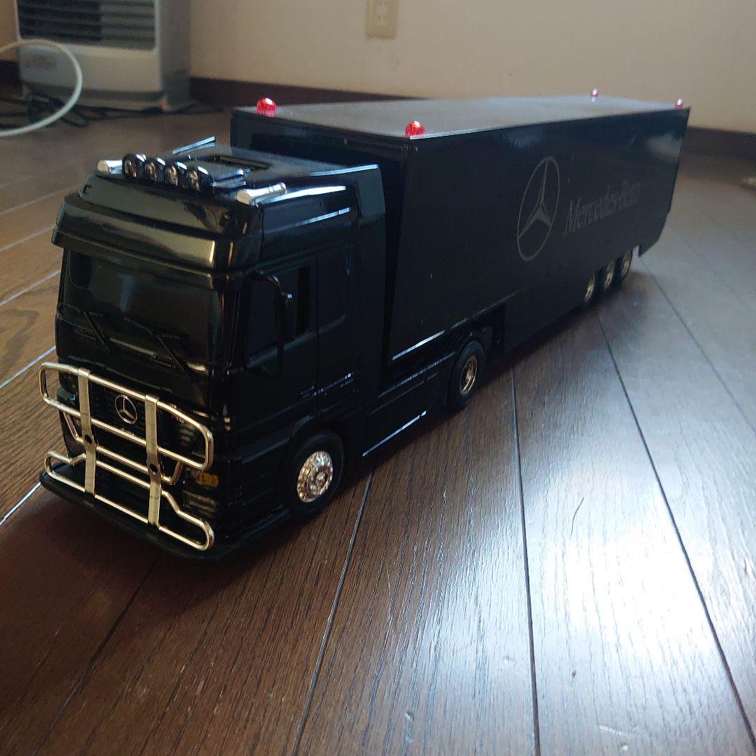 ホビーラジコン Mercedes-Benz ACTROS