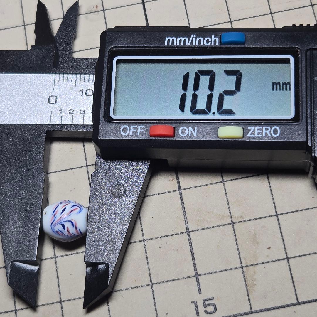 稀少　レース模様のフェザービーズ　goro's等のカスタムに