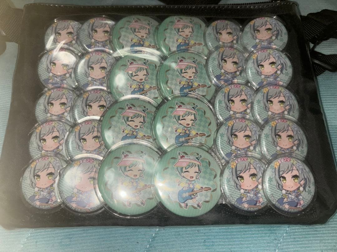 氷川日菜　ポーチ　バンドリ　缶バッジ