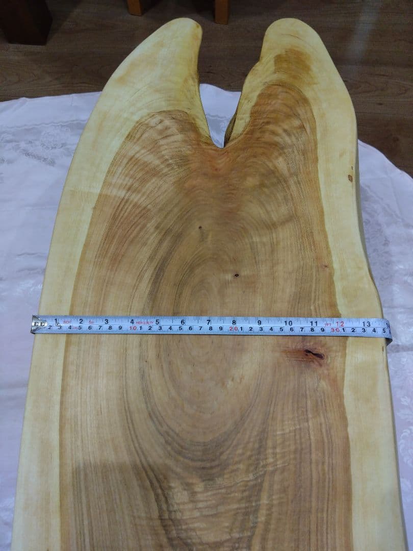 桜の木のローテーブル⑭　値下げ❕桜の模様が綺麗な耳付テーブル　リビング、ソファー